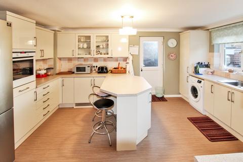 3 bedroom detached house for sale, Thompsons Lane, Denmead