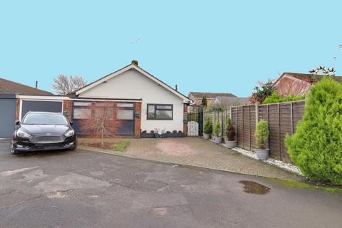 2 bedroom detached bungalow for sale, SUTTON ROAD, WATERLOOVILLE