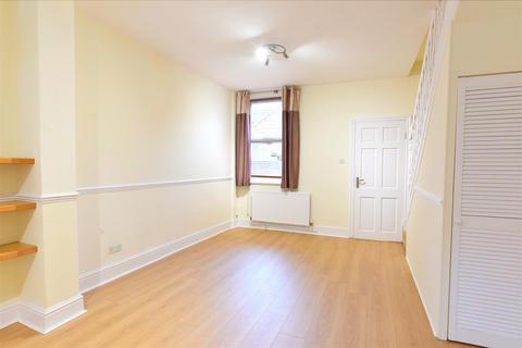 2 bedroom terraced house to rent, Warwick Street, York