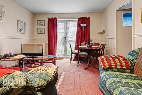 undefined, Hove Gardens, Sutton