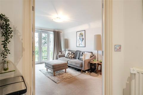 2 bedroom flat for sale, Sidney Road, Walton-On-Thames, KT12