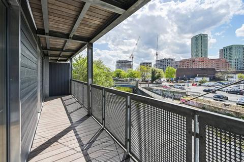 2 bedroom flat for sale, Three Mill Lane, London E3