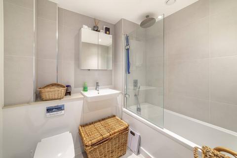 1 bedroom flat for sale, Wilkinson Close, Cricklewood, London, NW2