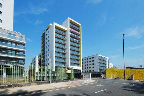 2 Aqua Vista Square, London E3