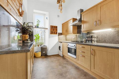 2 bedroom flat for sale, Redheugh Court, Kilbirnie, KA25