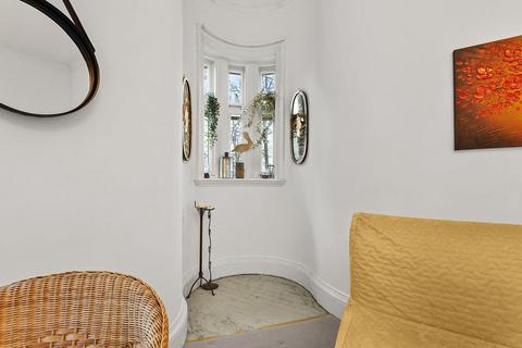 2 bedroom flat for sale, Redheugh Court, Kilbirnie, KA25
