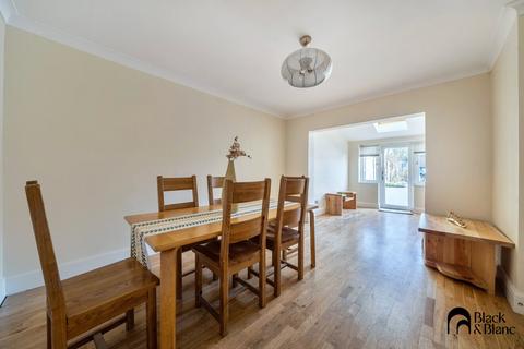 undefined, Village Way, Beckenham, BR3