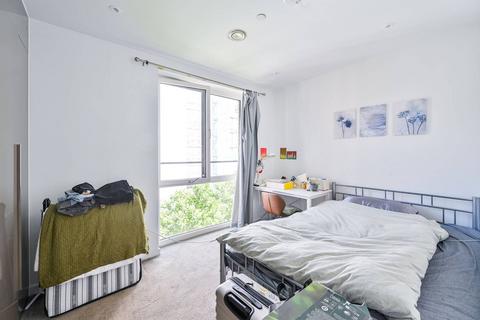 2 bedroom flat to rent, Heygate Street, Elephant and Castle, London, SE17