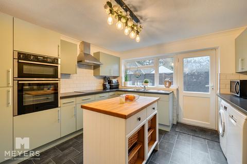 4 bedroom bungalow for sale, Ferndown BH22