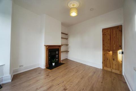 3 bedroom terraced house to rent, Springvale Road, Crookes, Sheffield
