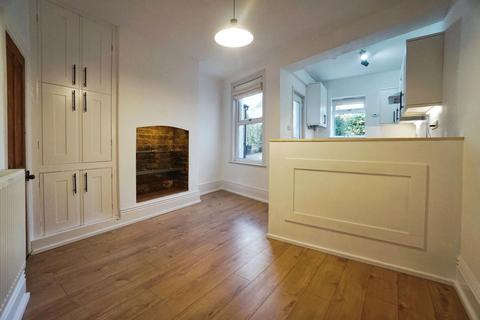 3 bedroom terraced house to rent, Springvale Road, Crookes, Sheffield