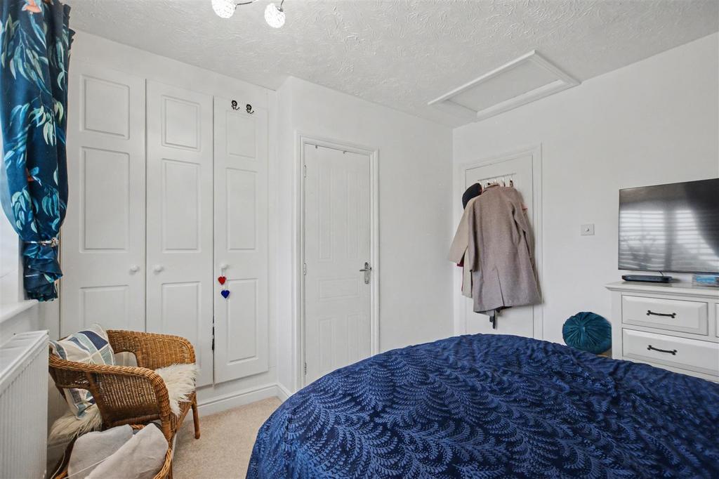 Bedroom 1 2.jpeg