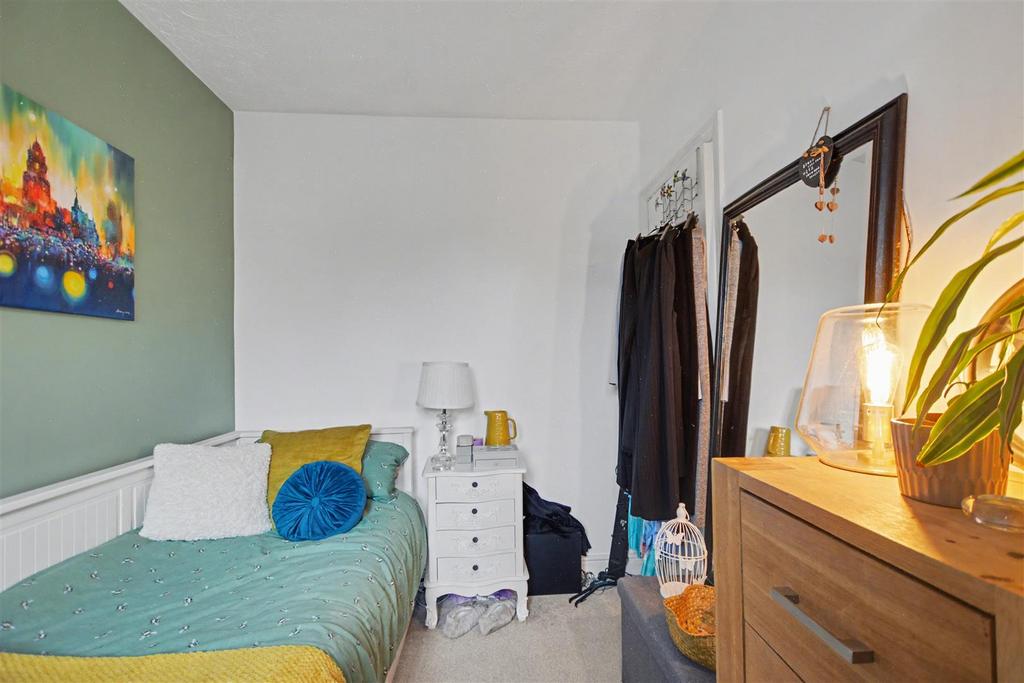 Bedroom 2 2.jpeg