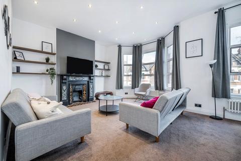 3 bedroom flat to rent, Chamberlayne Road, London NW10
