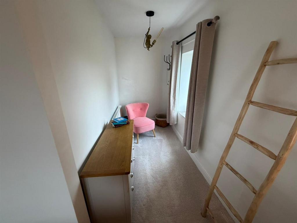 Smaller room.jpeg