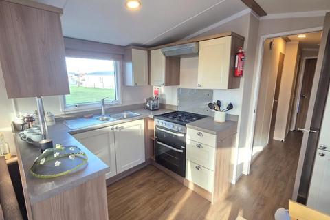 3 bedroom park home for sale, Marlie Holiday Park