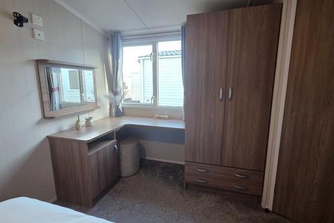 3 bedroom park home for sale, Marlie Holiday Park