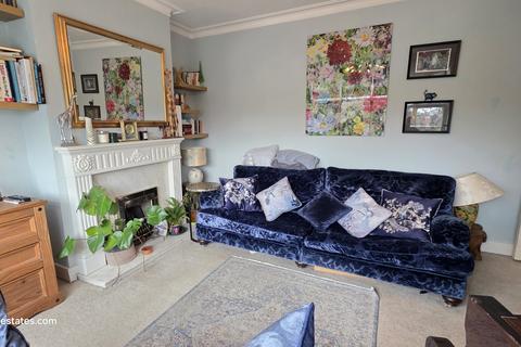 4 bedroom end of terrace house for sale, Brookside, East Barnet EN4