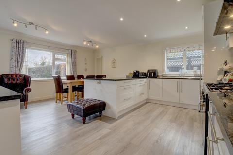 4 bedroom detached house for sale, Chalkshire Road, Aylesbury HP17