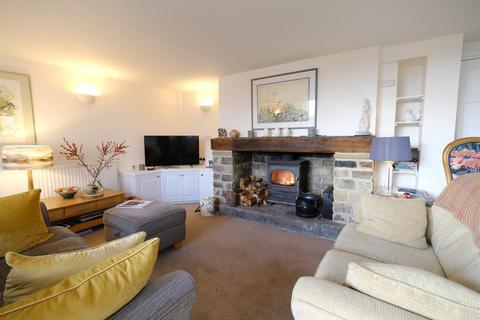 undefined, Manor Road, Huddersfield HD4