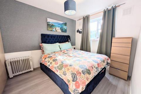 undefined, Boveney Close, Slough