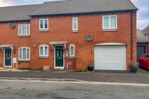 undefined, Locking Castle*Offers Invited*Three Double Bedrooms*Garden Room with Log Burner*Conservatory*