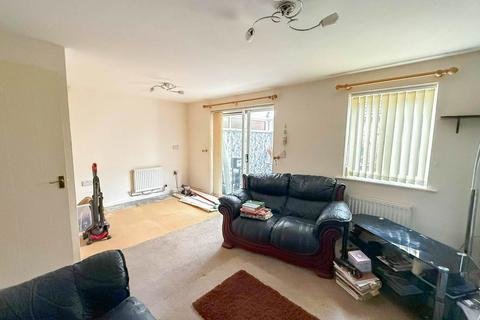 undefined, Locking Castle*Offers Invited*Three Double Bedrooms*Garden Room with Log Burner*Conservatory*