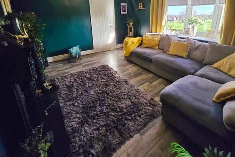 3 bedroom semi-detached house for sale, Saddleback Crescent, Wigan WN5