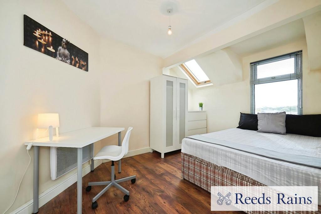 Flat 3 Bedroom Two
