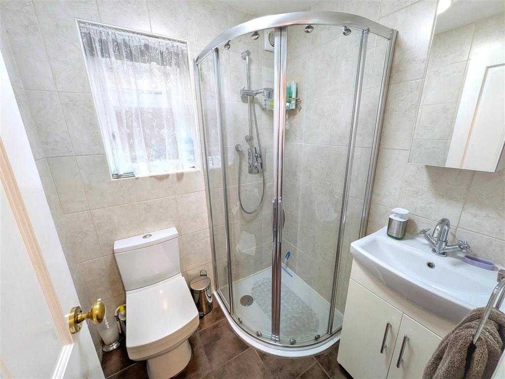Shower room new.jpg