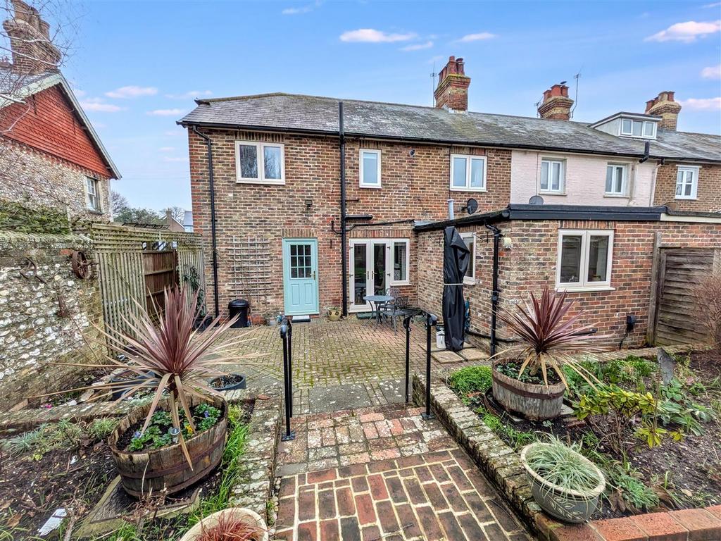 Rear garden 5 new.jpg