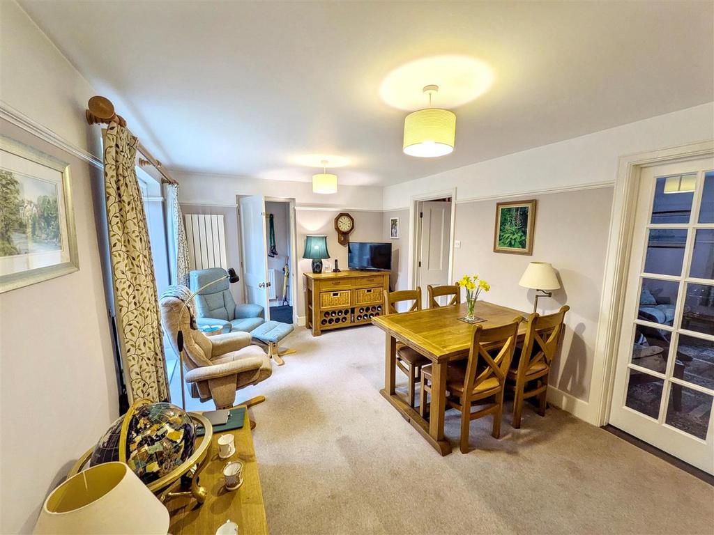 Dining room new.jpg
