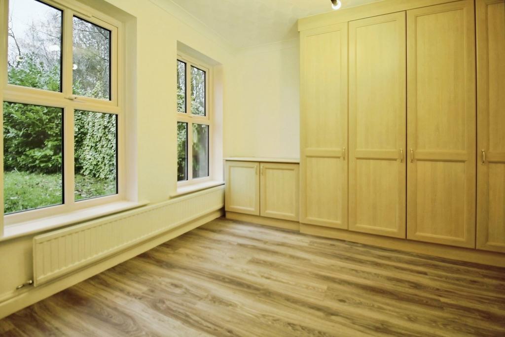 Study/ Bedroom 5