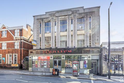 Pub to rent, 103-105 Streatham High Rd London SW16 1HJ