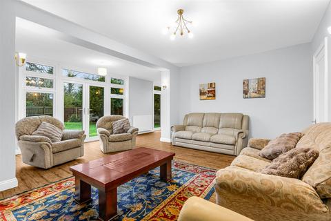 5 bedroom detached house for sale, Bridge Road, Welwyn Garden City