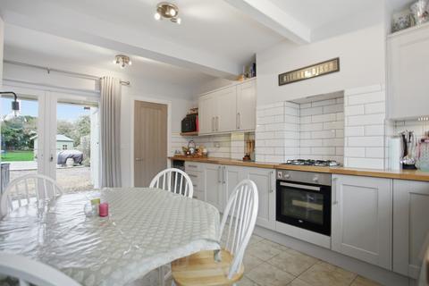 3 bedroom semi-detached house for sale, Wellington Road, Moreton-in-Marsh, Gloucestershire. GL56 0HZ