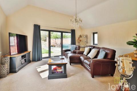 undefined, South Farm, Thurlby, Lincoln, Lincolnshire, LN5 9EG