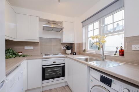2 bedroom apartment for sale, Fawcett Close, London SW16