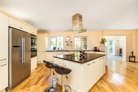 4 bedroom detached house for sale, Courtenay Road, Winchester, SO23