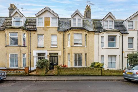6 bedroom terraced house for sale, Grosvenor Road, Lowestoft