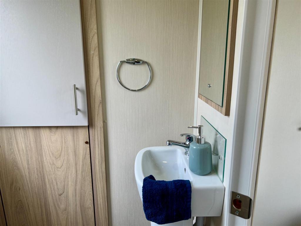 Willerby-Linwood-2019-CAR0061731-111502688.jpg