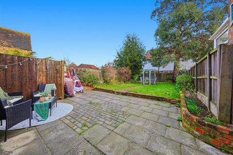 2 bedroom apartment for sale, Borstal Hill, Whitstable