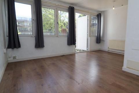 1 bedroom flat for sale, Gransden House, London SE8