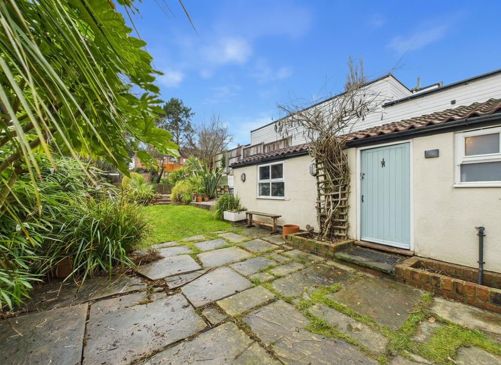 Rear Garden and Outbuilding