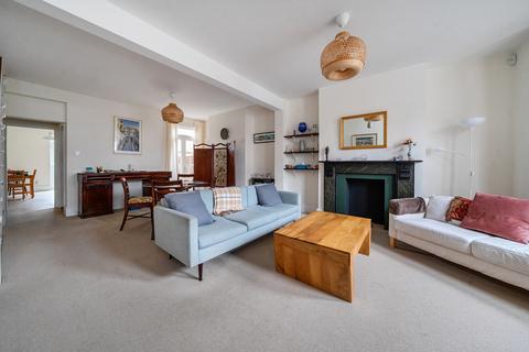 undefined, Davis Road, London