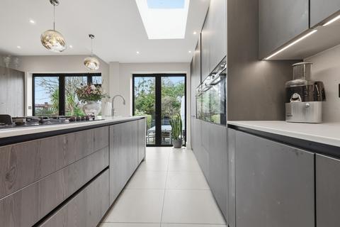 7 bedroom detached house for sale, Hendon Lane, London, N3