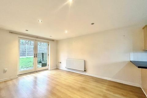 undefined, Tarvin Avenue, Heaton Chapel, Greater Manchester, SK4
