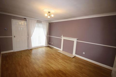 2 bedroom flat to rent, Maree Close