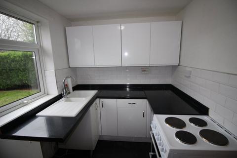 2 bedroom flat to rent, Maree Close