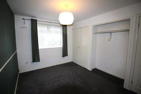 2 bedroom flat to rent, Maree Close
